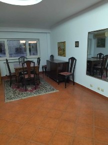 Inchiriez apartament cu 3 camere in vila sector 2, Strada Cuprului, semicentral