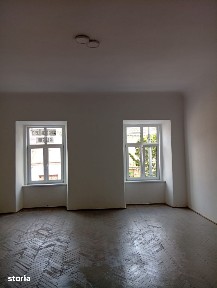Apartament 2 camere, 75 mp utili, cladire istorica, la km 0 al Clujulu