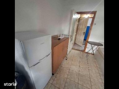 Cameră de cămin cu baie proprie