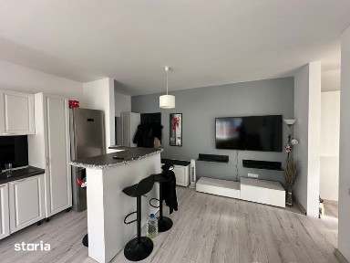 Inchiriez apartament
