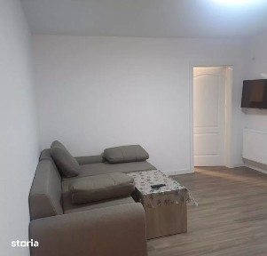 Dau in chirie ap.3 camere