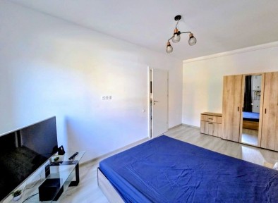 Apartament 2 camere, parter, mobilat si utilat, Zona Centrala Floresti !