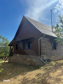 Casa de vacanta si teren