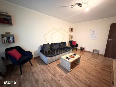 Apartament spatios cu 3 camere | Calea Sagului