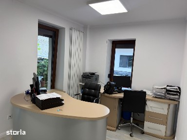 Cladire independenta in centrul orasului - parter complet renovat