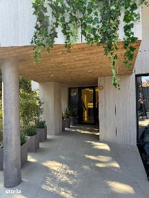 Penthouse pe doua niveluri, 5 camere, cu terase panoramice! Finisat
