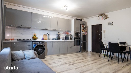Apartament cu 3 camere de vânzare