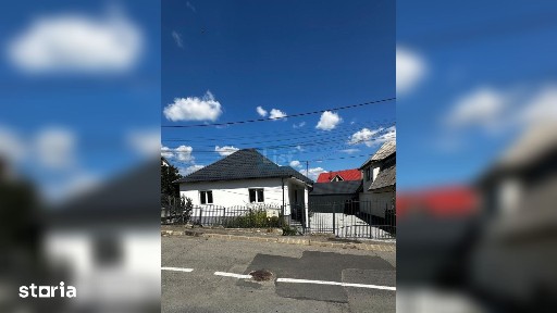 Casă renovată complet + curte, Strada Subcetate 48 - Bistrița | 75 mp