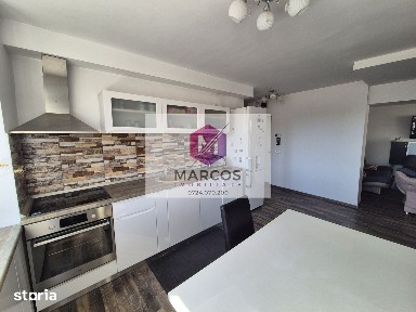 Vand apartament in centru