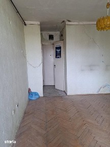 Garsoniera Ostrovului, etaj 4, necesita renovare, 13.700 euro neg.