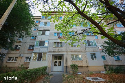 De vânzare apartament cu 3 camere, pe Strada Sovata - Oradea