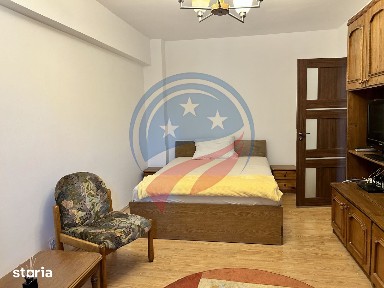 Garsonieră decomandată, foarte spațioasă, ultracentrală - Etaj 2