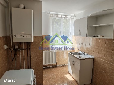 Garsoniera etaj 1, zona Pietonala (in spate la SuperBet), 35mp, dec.!