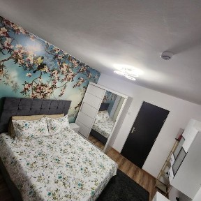 Vand garsoniera, etaj 4 cu lift, Hipodrom, capatul lui 2, blocul nou Concivia