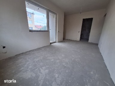 Apartament cu 3 camere, 66 mp, 2 balcoane, zona Terra
