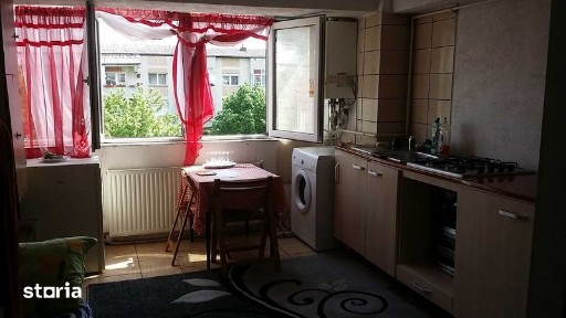 Inchiriez Garsoniera Zona Buna,piata M17 sau parc UFO