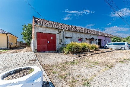 Casă, gospodărie cu teren de 1.345 mp în Galșa-Șiria