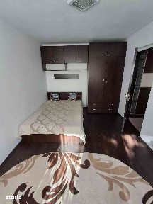 Proprietar vând apartament 2 camere, semidecomandat, confort 1, parter