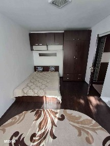 Proprietar vând apartament 2 camere, semidecomandat, confort 1, parter