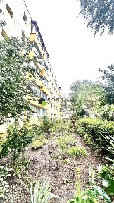 Apartament 3camere decomandat 71 mp etaj 1/4 Carpatilor