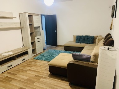 Inchiriez apartament Hlincea Iasi ( zona Manta Rosie)