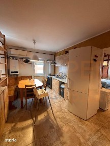 Apartament 3 camere de inchiriat, in zona Centrala - vedere catre Blv
