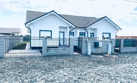 Duplex Mosnita posibilitate mansardare proprietar