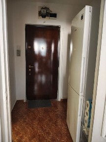 Ofer spre inchriere apartament cu o camera.