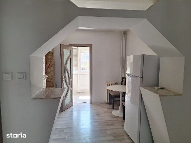 Inchiriez apartament 2 camere, 2/4 decomandat, Lapus
