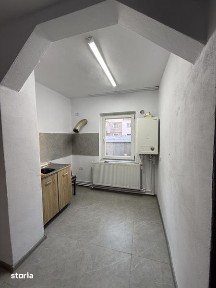 Garsoniera renovata, izolata