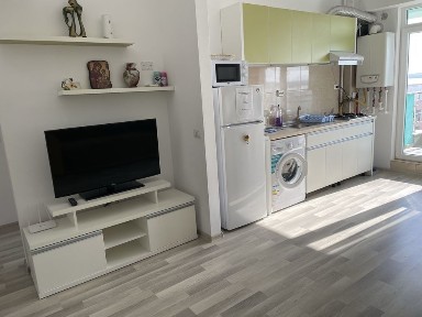 Inchiriez apartament 2 camere Mamaia Summerland termen lung