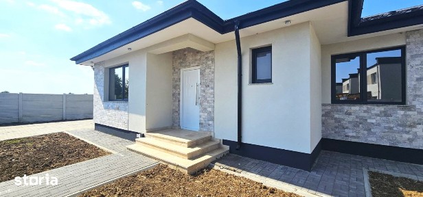 Casa noua cu 4 camere, finisata la cheie, cu teren de 528 mp, Tamasi/C