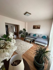 Etajul 1 imobil Timisoara zona Padurea Verde-se vinde mobilat-utilat