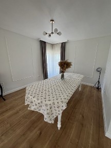 Casa de vanzare
