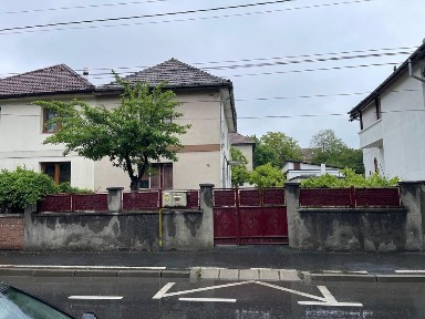 Casa vanzare in fata Parc Subarini