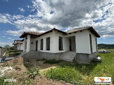 Casa de vanzare pe un nivel in Sard