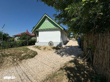 Casă De Vânzare