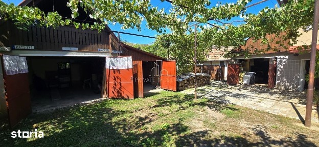 Casă de vânzare, în exclusivitate, sat Boiu nr. 484