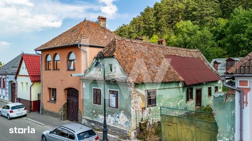 OPORTUNITATE rara! Casa cu 896 mp teren cu proiect autorizat | Rasnov