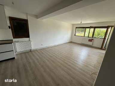 Proprietar vand inchiriez apartament 3 camere Giroc