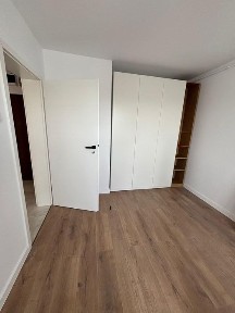 inchiriez apartament doua camere Berceni S4
