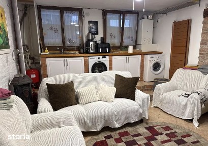 Apartament cu 3 camere decomandate in zona Semicentrala