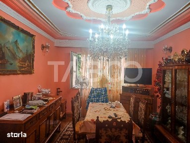 Apartament cu 4 camere de vanzare la etajul 1 in zona Vasile Aaron