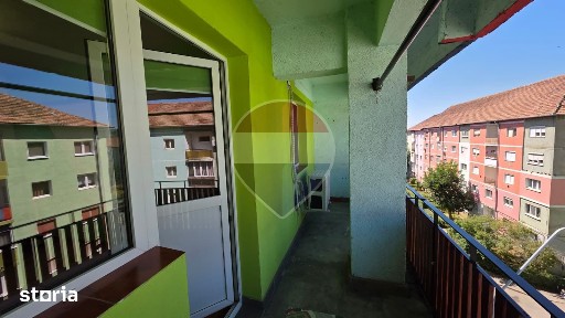 Apartament 4 camere de vânzare - Vitrometan