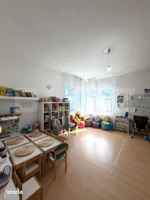 Casa/ activitate birou, 100 mp, teren 450 mp, pet friendly, zona straz