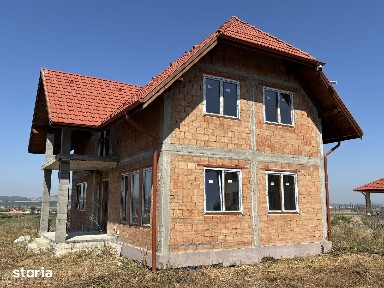 Casă Semifinisată 4 Camere, 2 Băi 190 mp Sângeorgiu MS, 650mp teren
