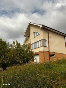 Casa cu teren 720 mp, Livezeni
