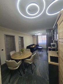 Vand apartamamet 2 camere,living bucătărie open space,bloc nou