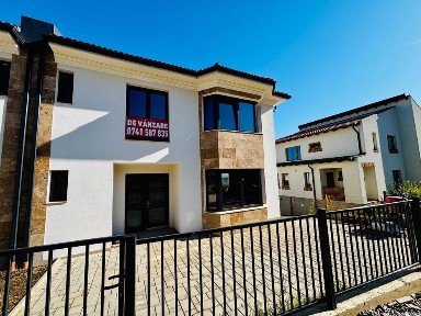 Vand casa duplex sat Gheorghieni 170mp utili, 600mp teren