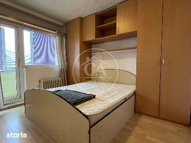 Apartament cu 3 camere de vanzare în Zona Nufărul, Oradea